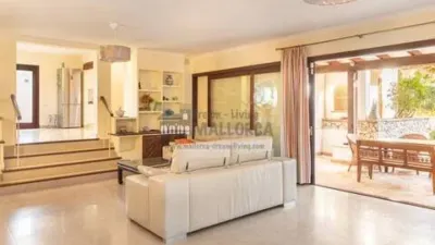 Chalet en Carrer de Santiago Rossinyol photo 8