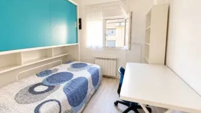 Apartment in La Verneda-La Pau photo 4
