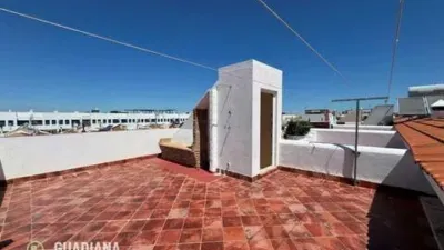 Townhouse in Salón Santa Gadea photo 35