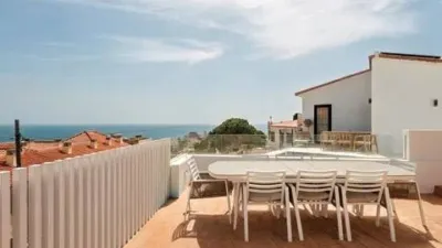 Chalet on Calle Perdices photo 3