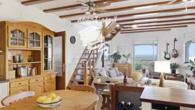 Chalet in Les Torroelles photo 8