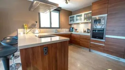 Chalet on Carrer de Grècia photo 9