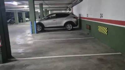 Garaje en venta en Avenida de Olimpia - Vista 2