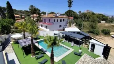 Chalet in Vistahermosa photo 2