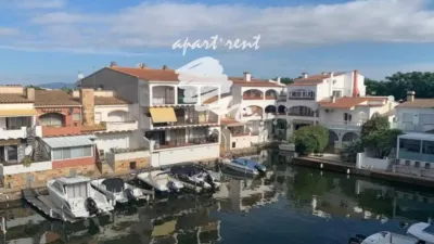 Apartment in Empuriabrava photo 26