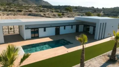 Chalet in Camarillas photo 7