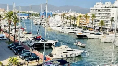 Apartment in Empuriabrava photo 12