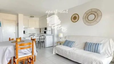 Apartment in Port Esportiu-Canyelles-Puig Rom photo 8