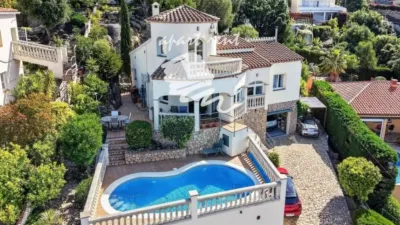 Chalet in Les Torroelles photo 33