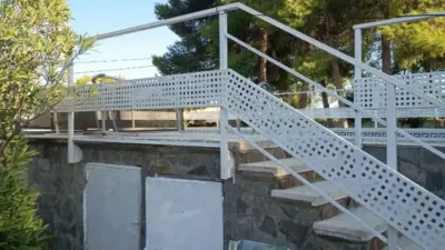 Terreno en venta en Calle G - Vista 3