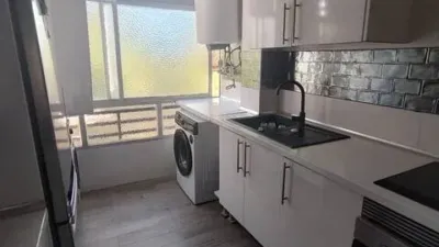 Flat on Calle del Poeta Salvador Selles photo 9