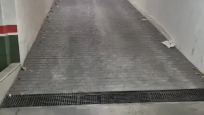 Garaje en venta en Avenida de Olimpia - Vista 5