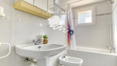 Apartment in Port Esportiu-Canyelles-Puig Rom photo 15