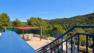 Chalet in Canyelles photo 5