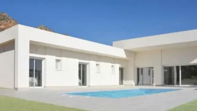 Chalet in Camarillas photo 8
