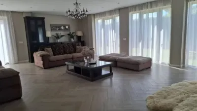 Chalet in Golf Bahía Urbanization photo 8