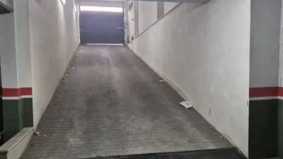Garaje en venta en Calle de la Maratón - Más