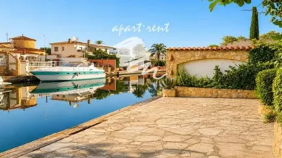 Chalet in Empuriabrava photo 3