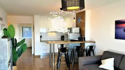 Apartment in Port Esportiu-Canyelles-Puig Rom photo 8