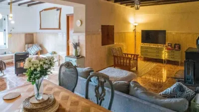Rustic house in Camarillas photo 27