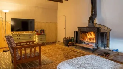 Rustic house in Camarillas photo 32