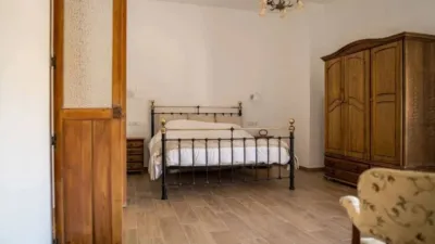 Rustic house in Camarillas photo 36