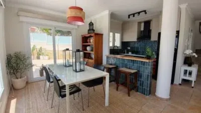 Chalet on Urbanizacion Vall Paradise Street, 16 photo 4
