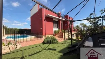 Chalet in Chiva photo 2