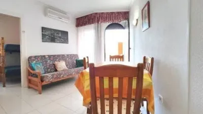 Apartment on Carrer de la Pau photo 8