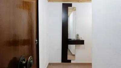 Flat in the Station Area photo 2