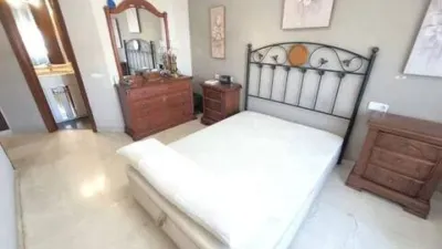 Apartment in Ensanche photo 13