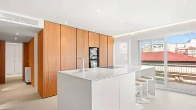 Apartment in Traditional Centre photo 3