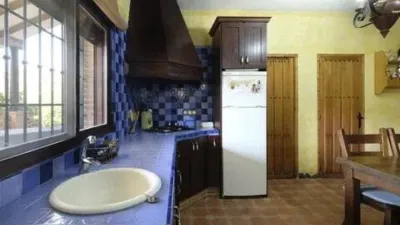 Rustic house on Calle Serrezuela S-N photo 7