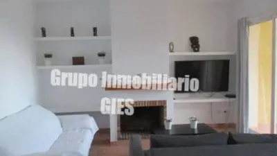 Terraced house on Joanot Martorell S-N street photo 4