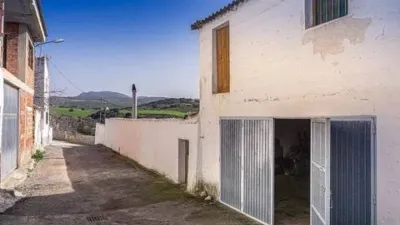 Terraced house on Calle Aldea de Mures S-N photo 19