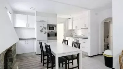 Chalet on Carrer del Montseny photo 8
