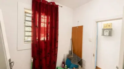 Apartment in Santa Coloma de Gramenet photo 20