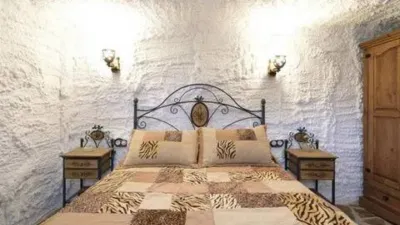 Rustic house on Calle Serrezuela S-N photo 21