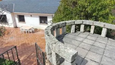 Chalet in Manzanares el Real photo 18