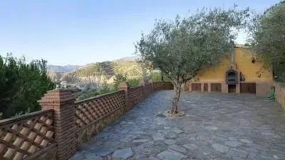 Rustic house on Calle Serrezuela S-N photo 37