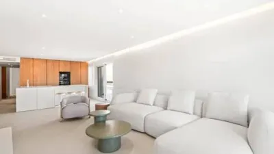 Apartment in Traditional Centre photo 14