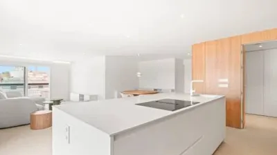 Apartment in Traditional Centre photo 8