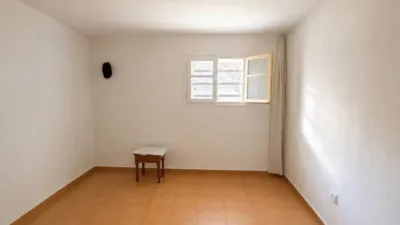 Flat in Santa Coloma de Gramenet photo 8