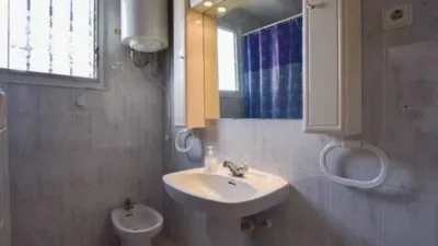 Top floor flat in Centre photo 12