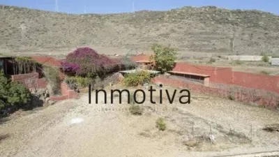 Chalet on Calle San Miguel photo 15