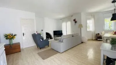Chalet on Avinguda de Madrid photo 37