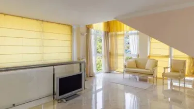 Apartment on Gran Via de les Penyes Rotges photo 13