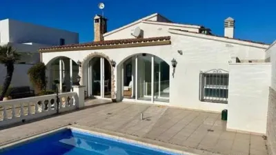 Chalet in Empuriabrava photo 4