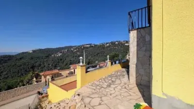 Chalet on Carrer de Montecarlo photo 3