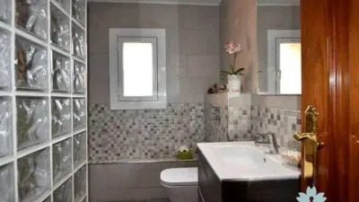 Chalet in Torrelles de Llobregat photo 28
